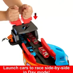 Disney and Pixar Cars Glow Racers Launch&Criss-Cross Glow Race Plays