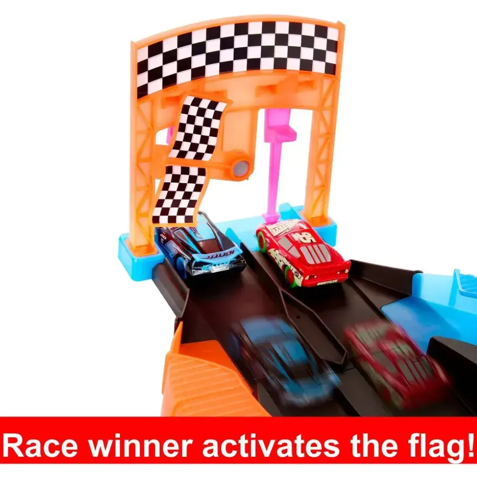 Disney and Pixar Cars Glow Racers Launch&Criss-Cross Glow Race Plays