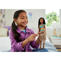 Disney Princess Pocahontas Fashion Doll