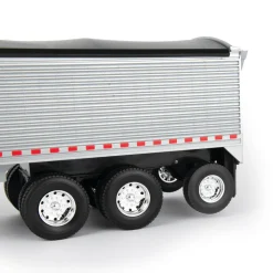 ERTL Big Farm Peterbilt 1:16 Scale 367 Semi Truck Toy with Grain Trail