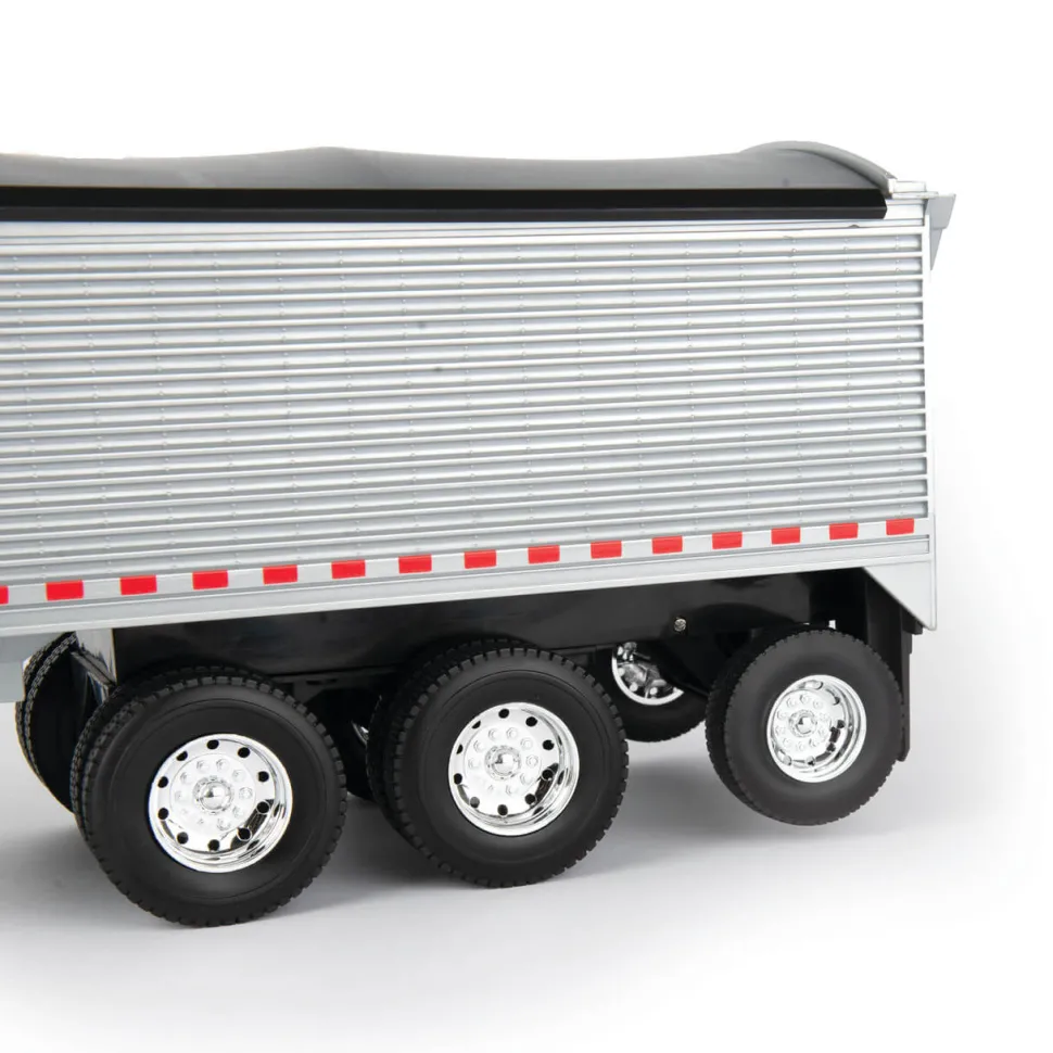 ERTL Big Farm Peterbilt 1:16 Scale 367 Semi Truck Toy with Grain Trail
