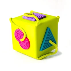 Fat Brain Toys OombeeCube