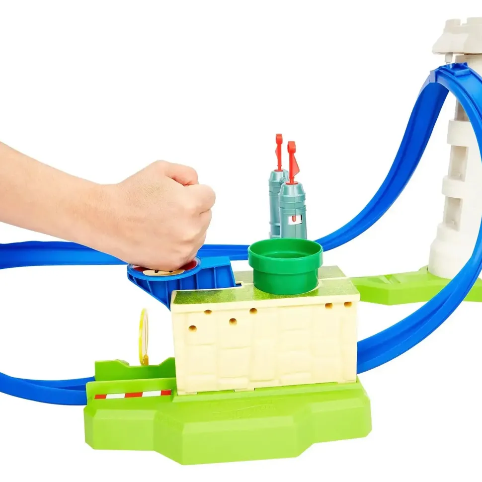 Hot Wheels Mario Kart Circuit Slam Track Set