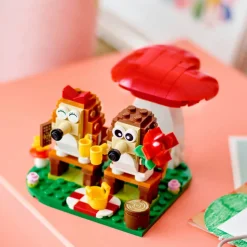 LEGO® Iconic Hedgehog Picnic Date Building Kit 40711