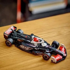 LEGO® Speed Champions F1 MoneyGram Haas F1® Team VF-24 Race Car 242 Pi