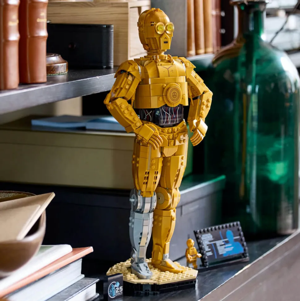 LEGO® Star Wars C-3PO 1138 Piece Building Set (75398)