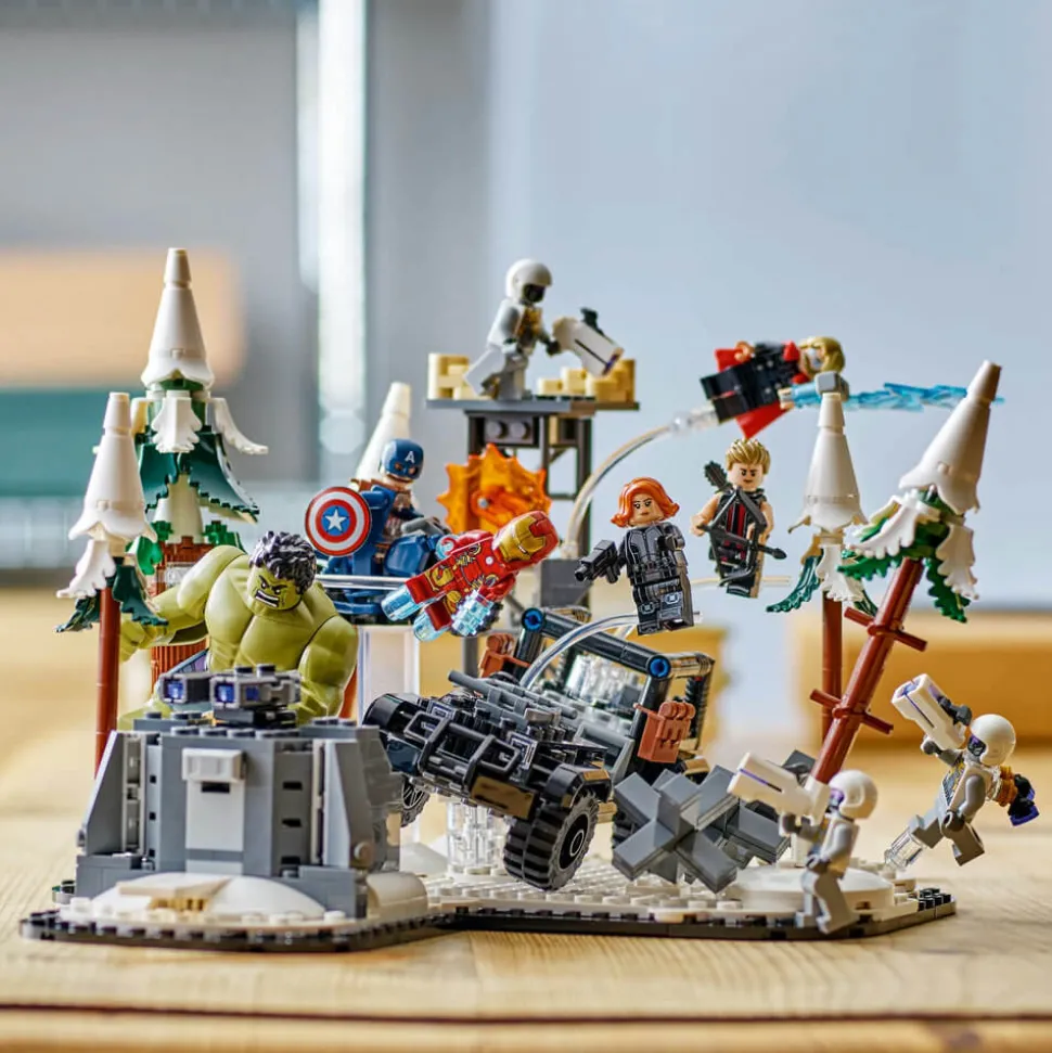 LEGO® Super Heroes Marvel The Avengers Assemble: Age of Ultron 613 Piece Building Set (76291)