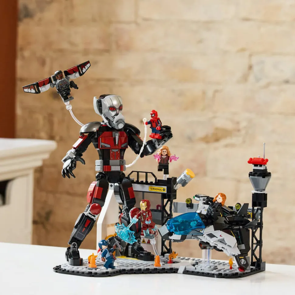 LEGO® Super Heroes Marvel Captain America: Civil War Action Battle Building Kit 76314