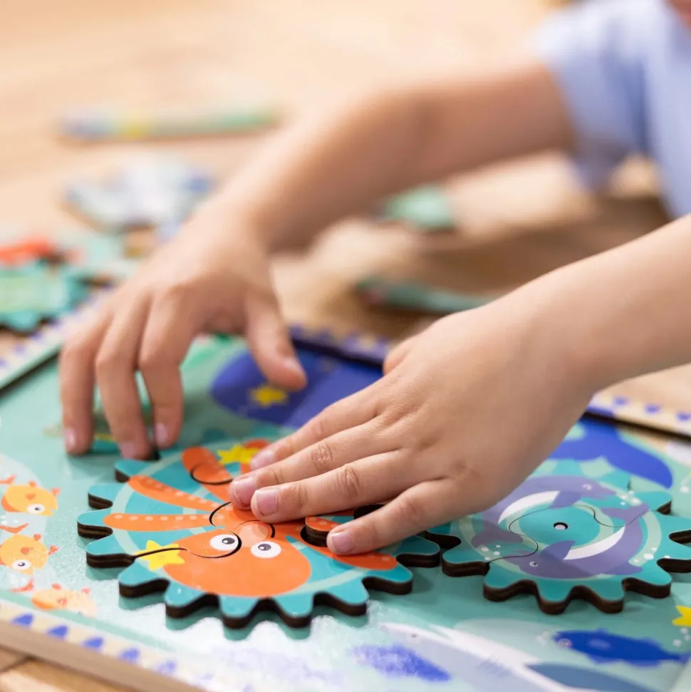 Melissa&Doug Wooden Underwater Gear Puzzle