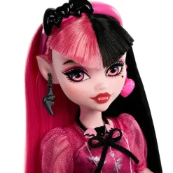 Monster High Draculaura Fashion Doll