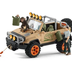 Schleich Wild Life 4X4 Vehicle with Winch Playset