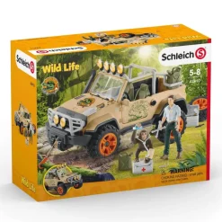 Schleich Wild Life 4X4 Vehicle with Winch Playset